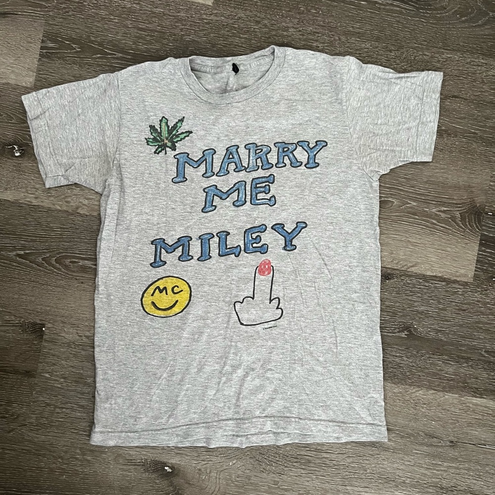 “Marry me Miley” Bangerz Tour t shirt